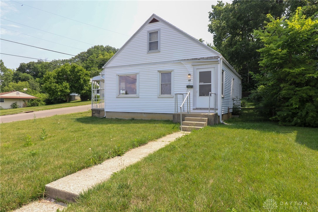 Photo 2 of 36 of 168 N Wright Avenue house