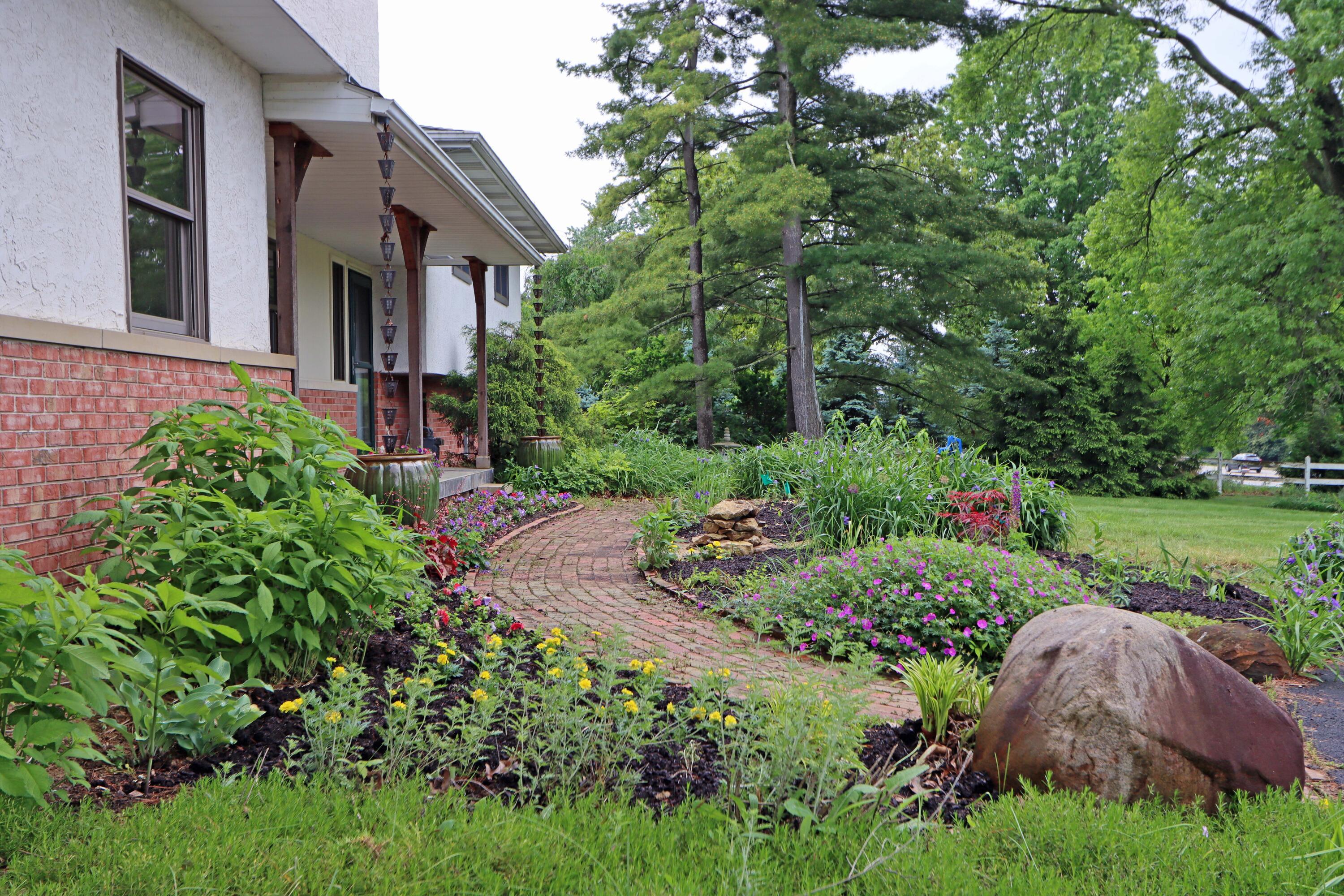 Photo 2 of 90 of 7300 Riverside Drive house