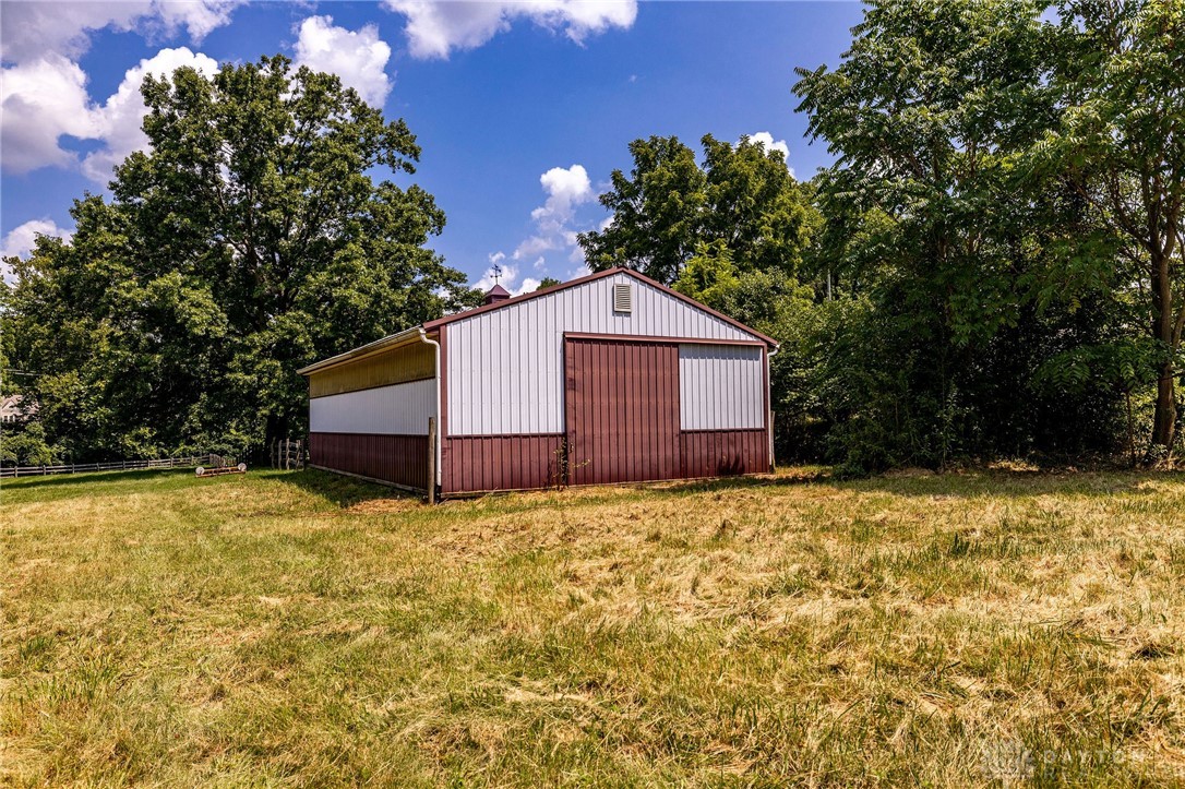 Photo 9 of 49 of 2331 Hamilton Middletown Road house