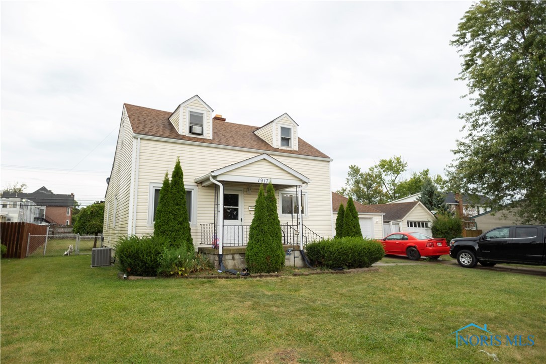 Photo 1 of 18 of 1917 Geffs Avenue house