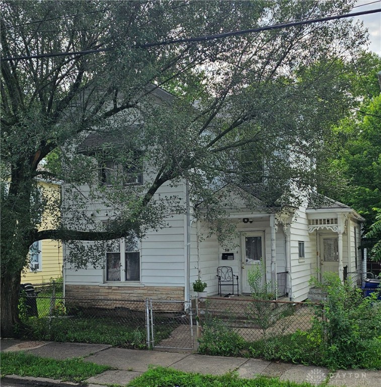 Photo 1 of 8 of 310 N 8th Street house