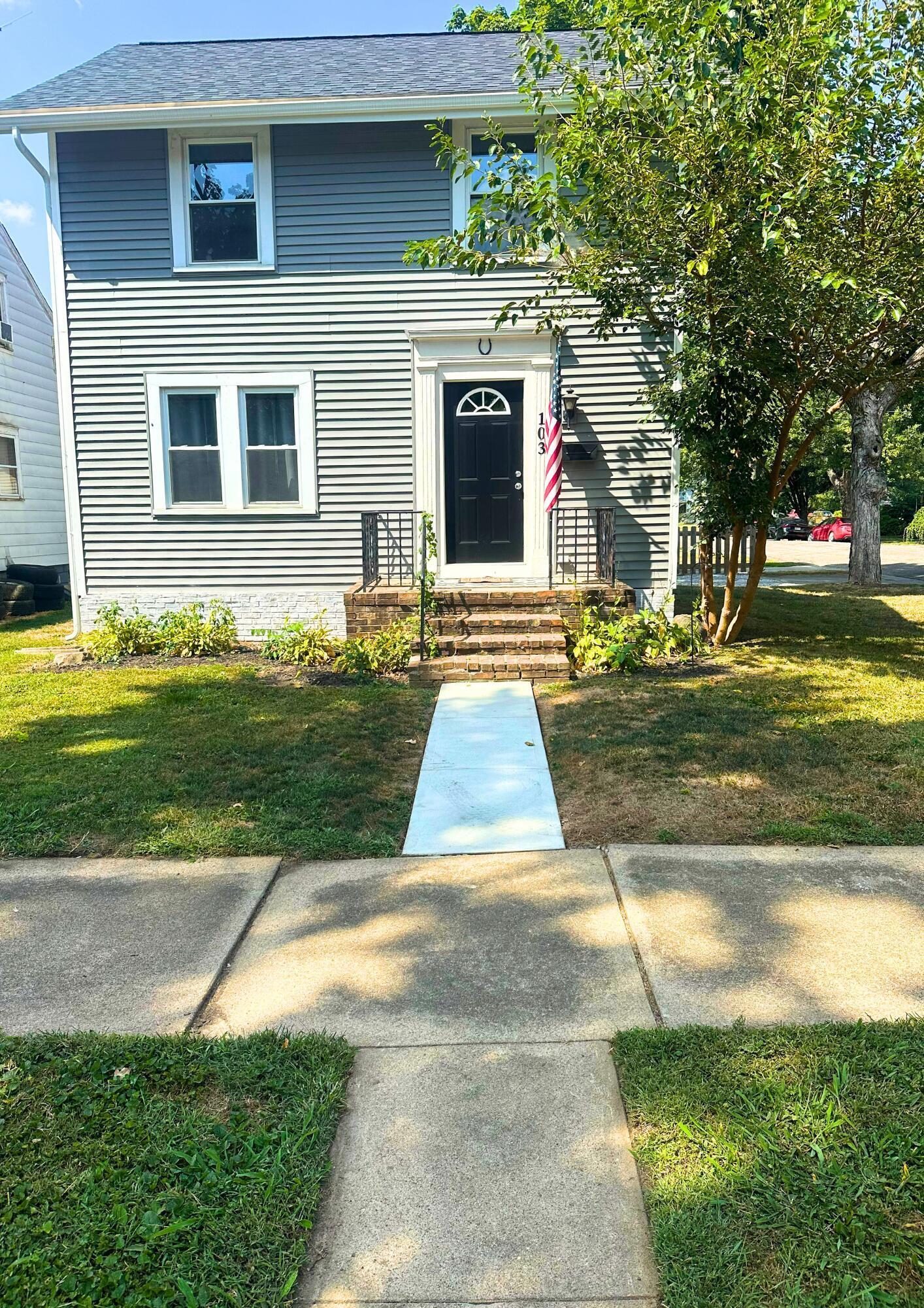 Photo 1 of 15 of 103 Thomas Avenue house