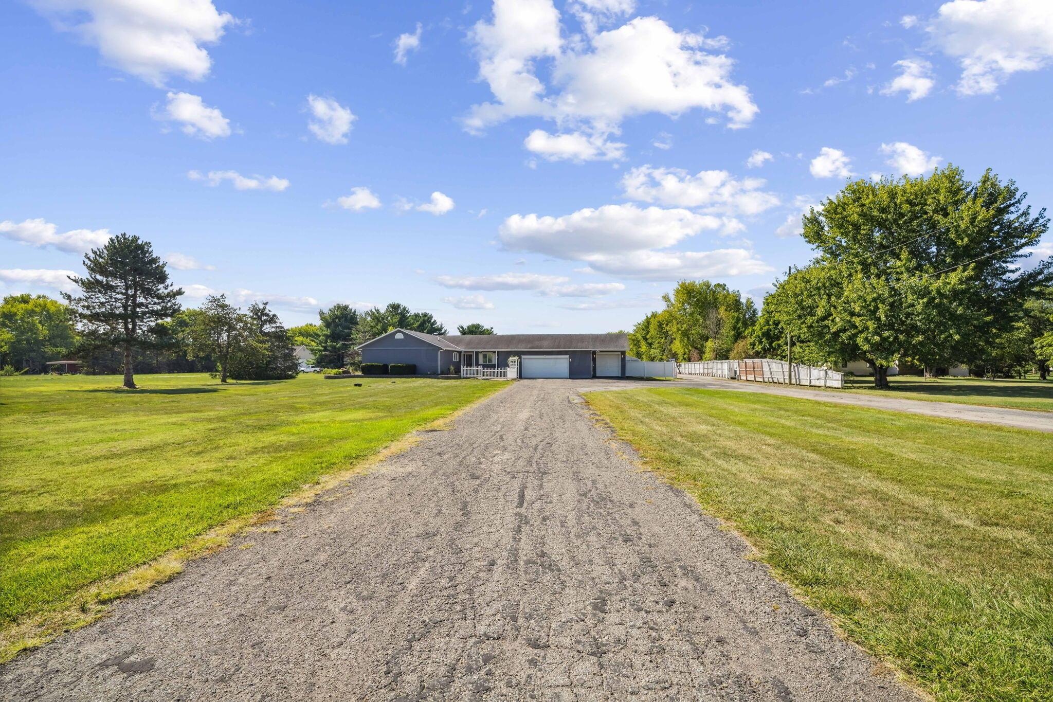 Photo 8 of 90 of 735 Hibbs Road house