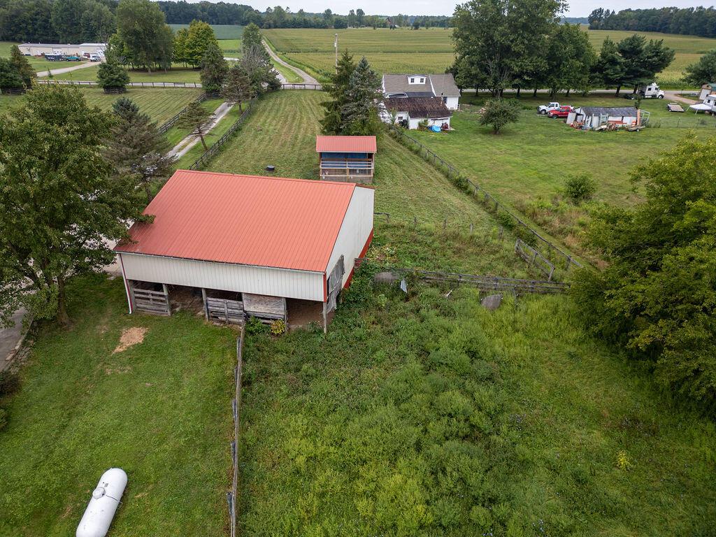 Photo 38 of 64 of 1909 County Road 24 house