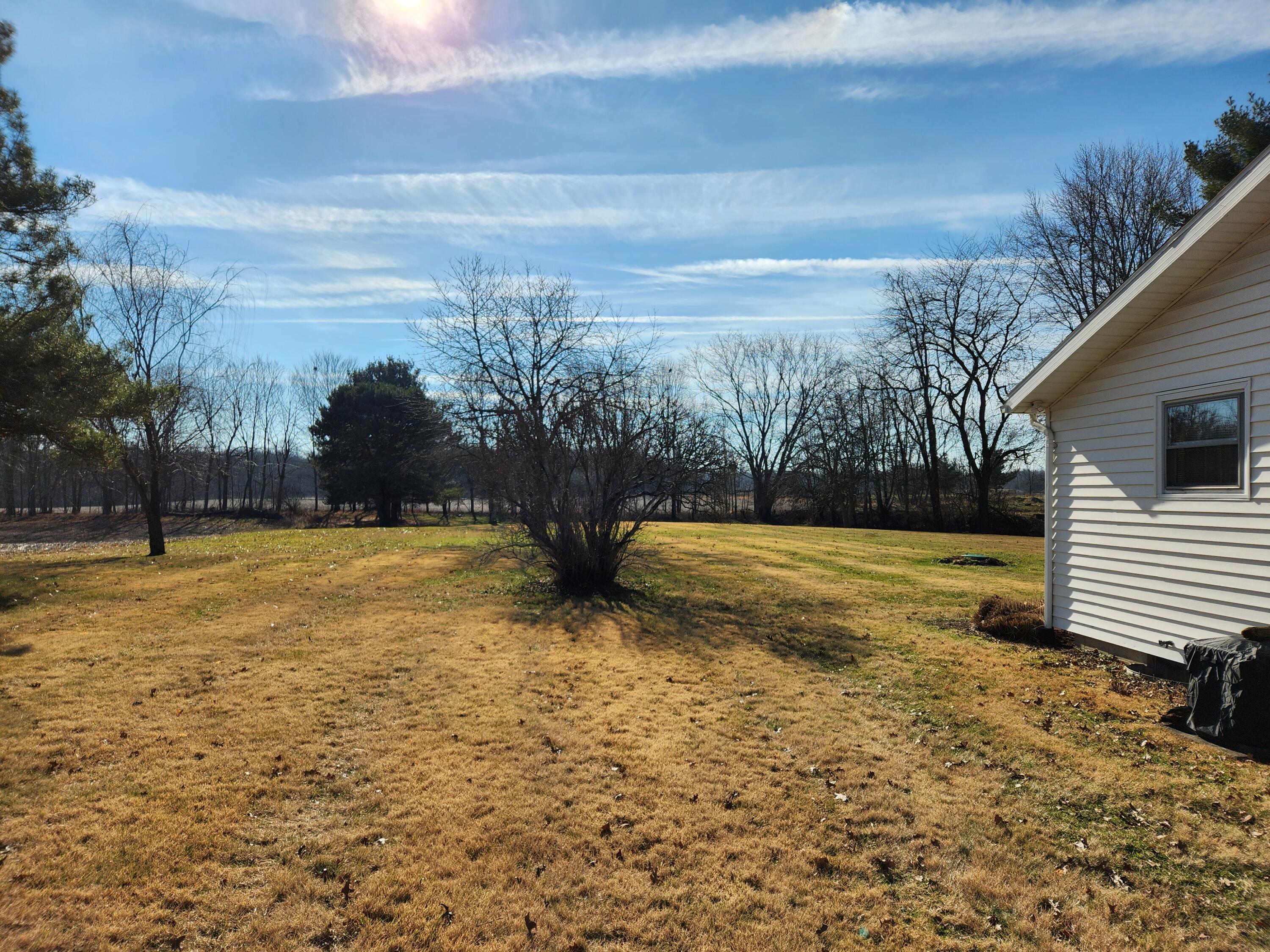 Photo 2 of 10 of 10047 Loop Road house