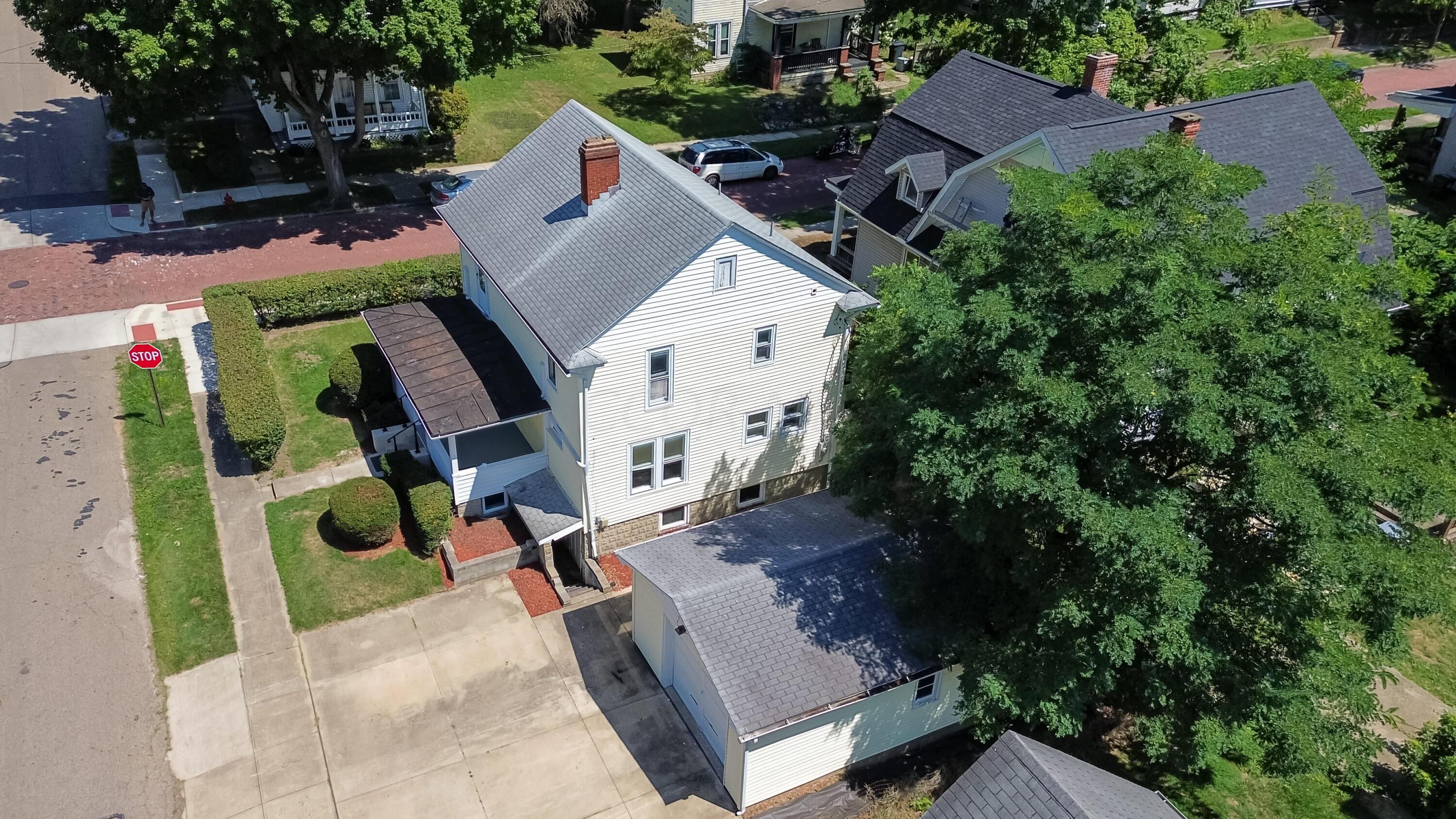 Photo 3 of 52 of 200 E Burgess Street house