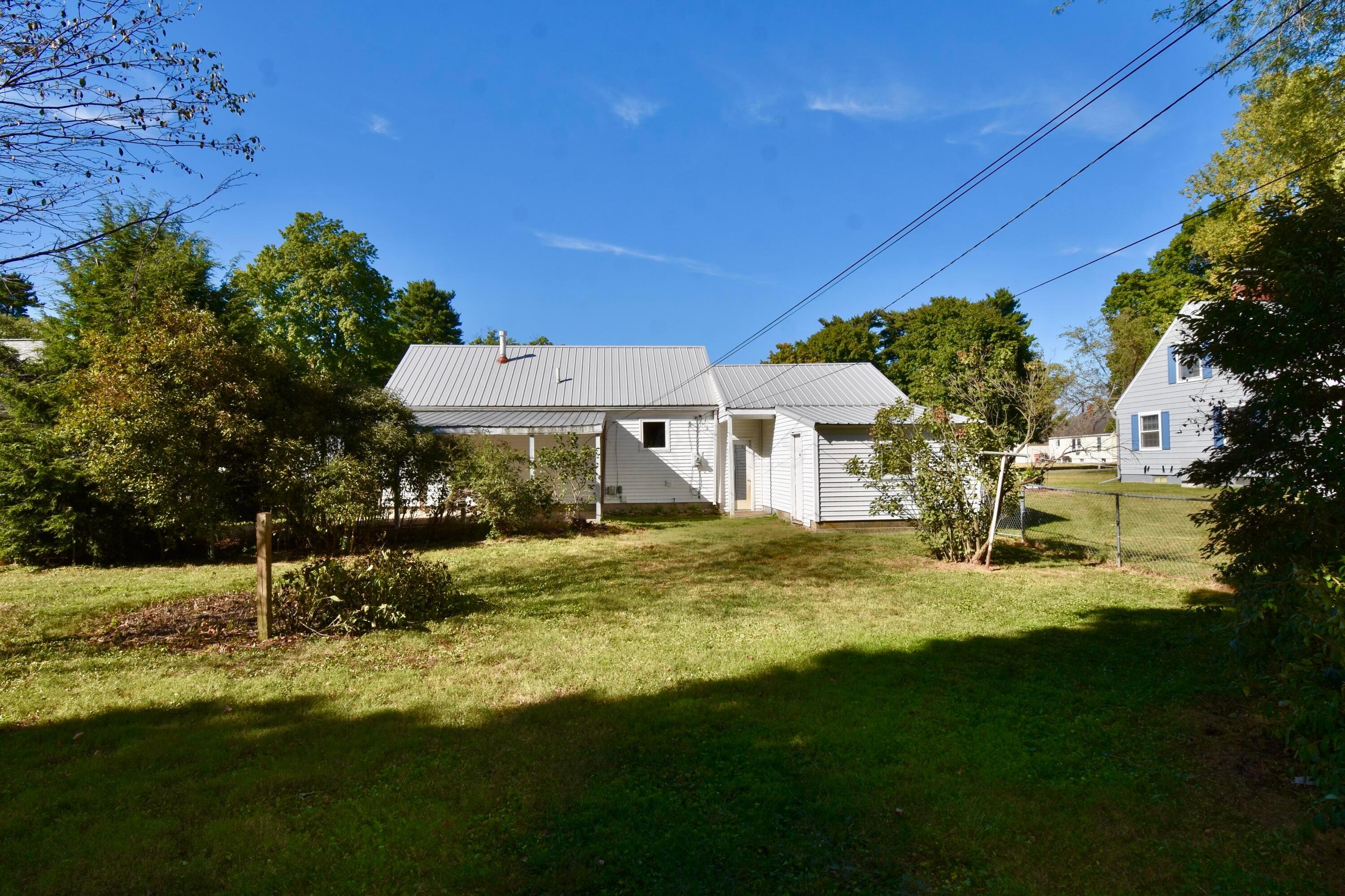 Photo 2 of 17 of 163 Van Tassell Avenue house