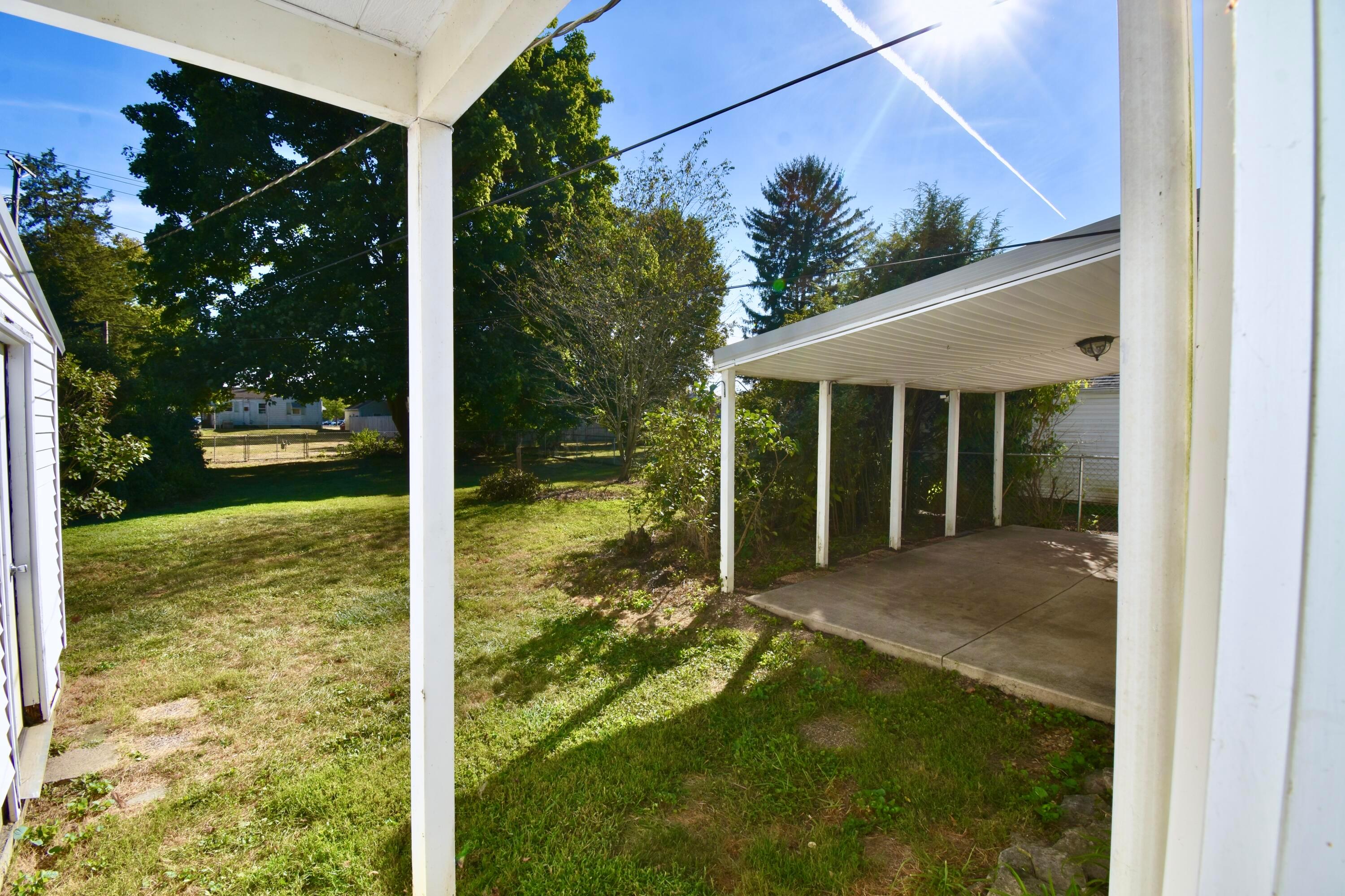 Photo 5 of 17 of 163 Van Tassell Avenue house