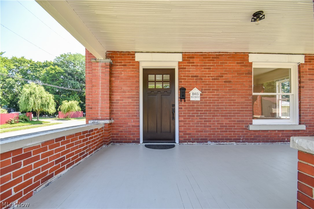 Photo 3 of 26 of 103 Belmont Avenue house