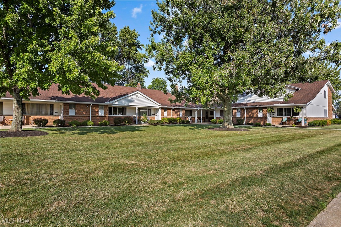 Photo 1 of 27 of 25520 Clubside Drive 7 condo