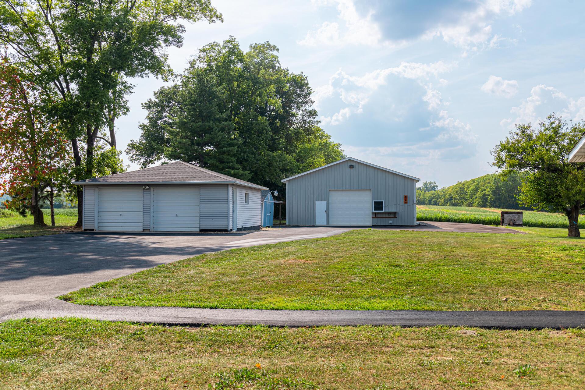 Photo 9 of 56 of 5000 Ostrander Road house