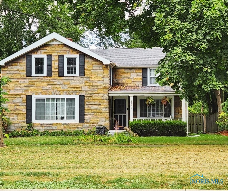 Photo 1 of 1 of 233 E Indiana Avenue house