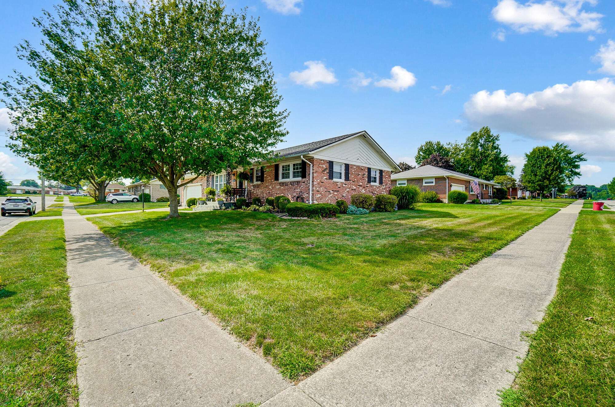 Photo 4 of 40 of 1522 Erika Drive house