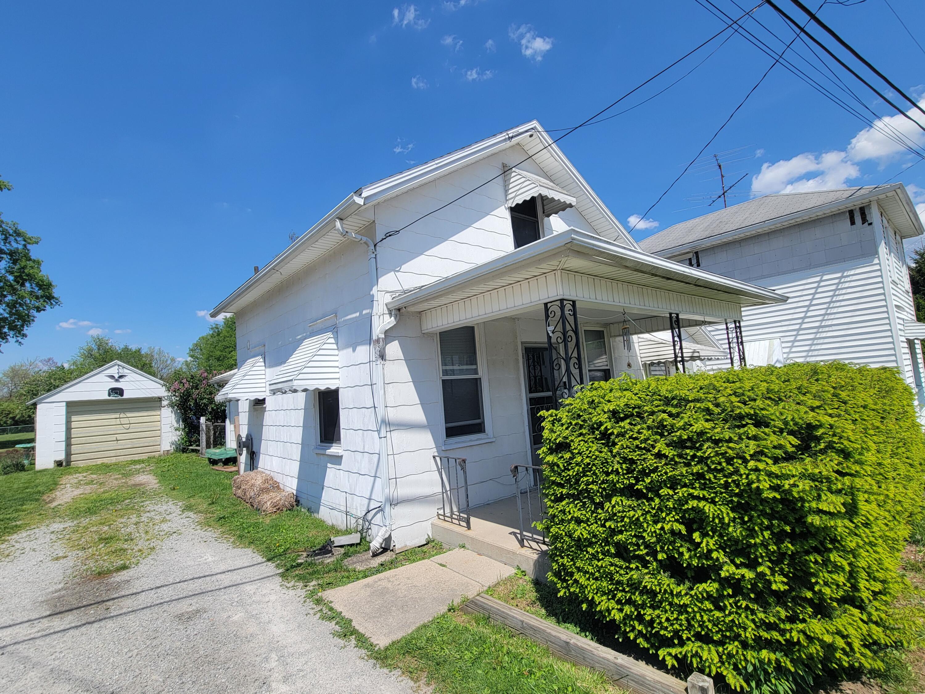 Photo 3 of 16 of 3802 Lawrenceville Drive house