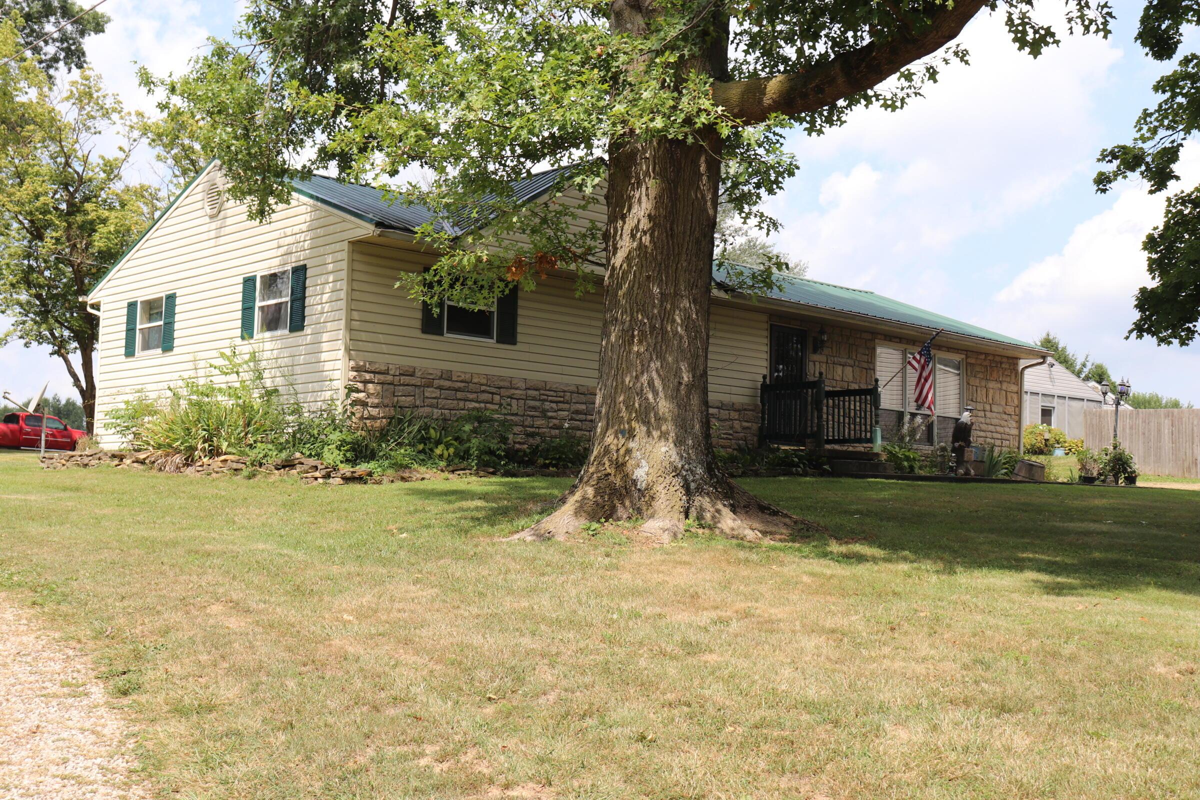 Photo 4 of 31 of 12345 N Old 3c Road house