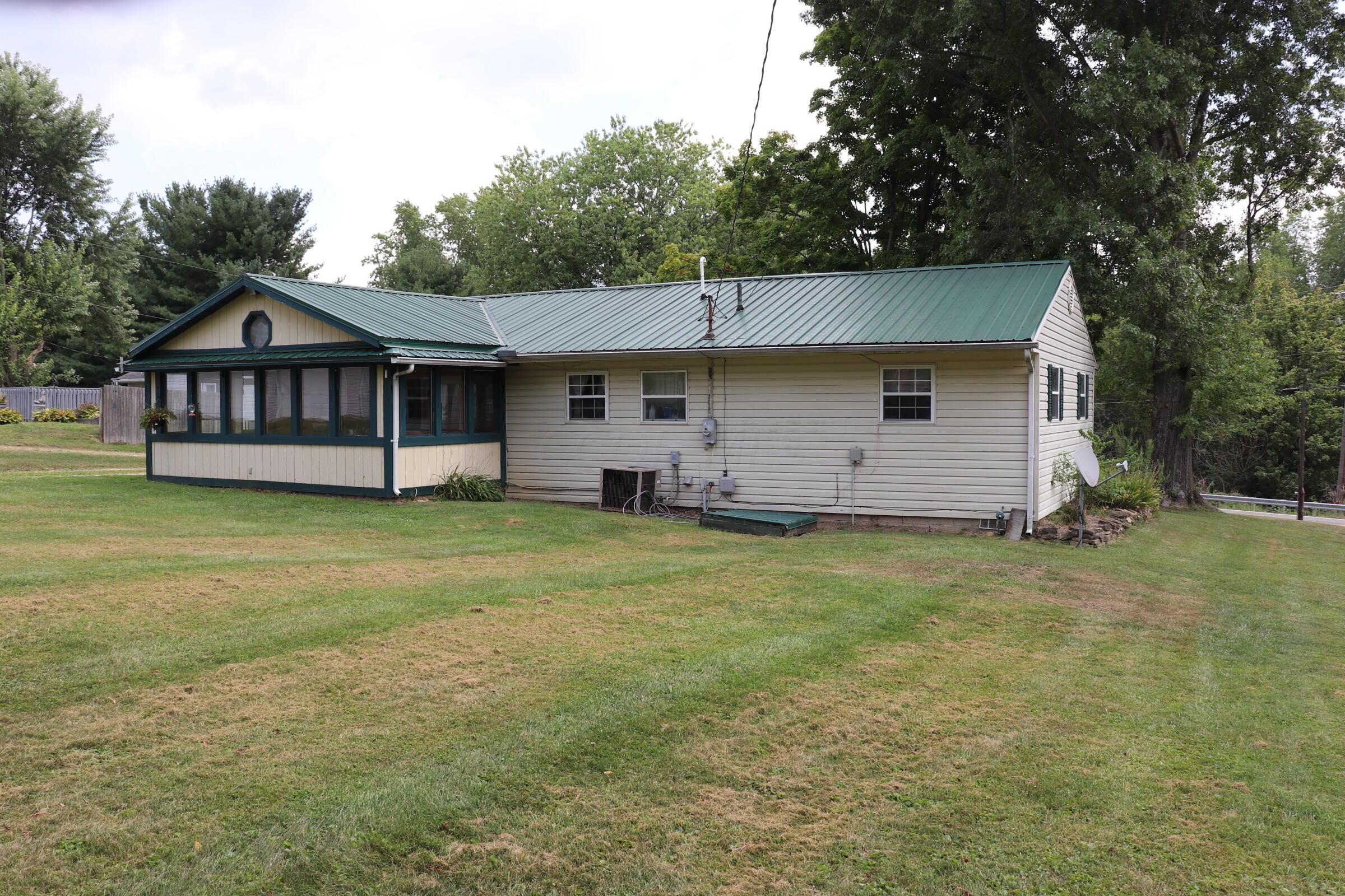 Photo 9 of 31 of 12345 N Old 3c Road house