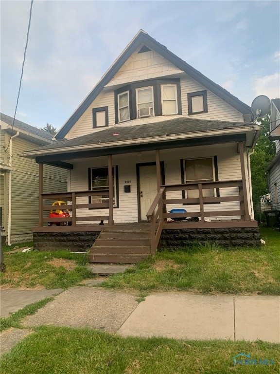 Photo 1 of 2 of 1527 Tecumseh Street house