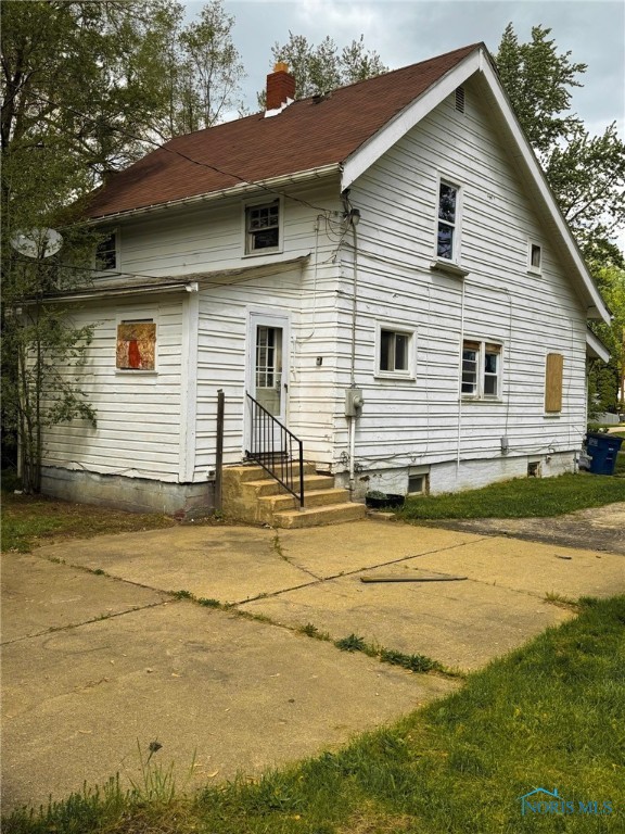 Photo 6 of 25 of 801 Underwood Avenue house