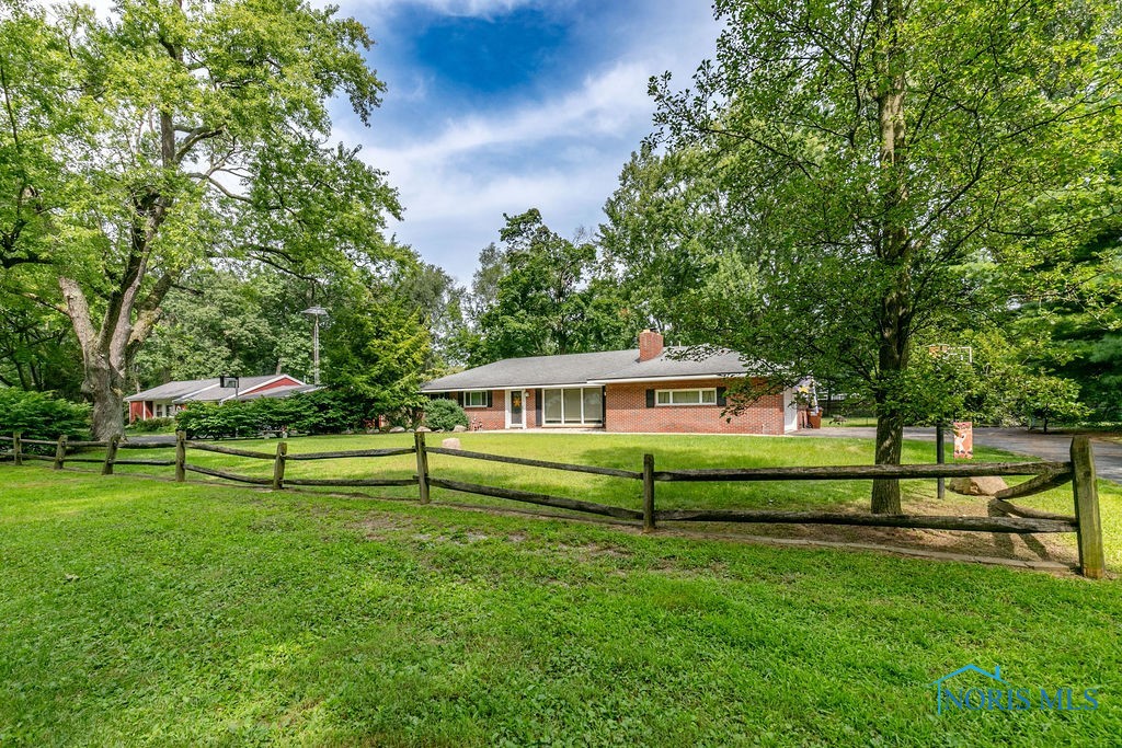 Photo 8 of 8 of 4758 S Crestridge Road house