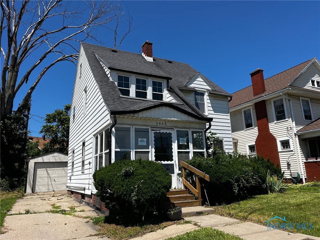 Photo 1 of 22 of 2040 Dorr Street house