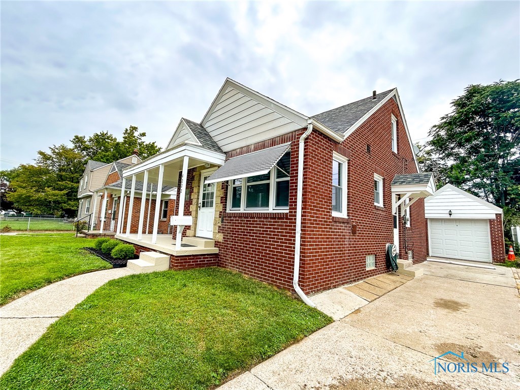 Photo 41 of 47 of 4222 Lyman Avenue house