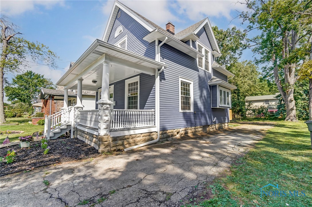 Photo 5 of 41 of 2154 Brookford Drive house