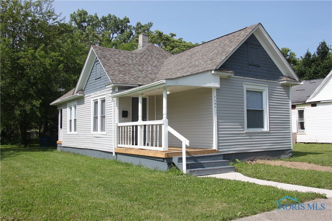 Photo 1 of 30 of 1205 Paxton Street house