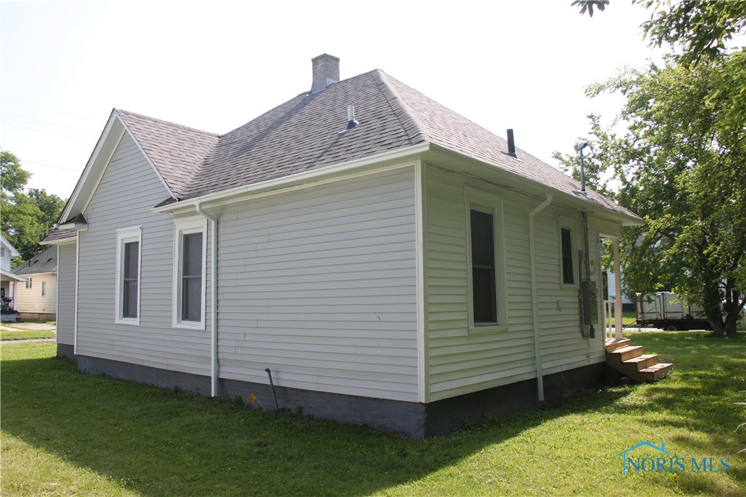 Photo 6 of 30 of 1205 Paxton Street house