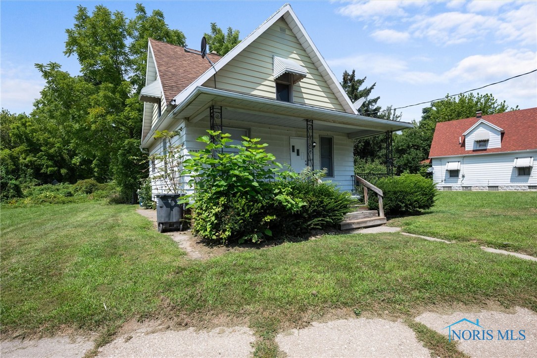 Photo 24 of 29 of 3225 Cottage Avenue house