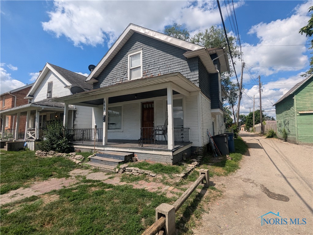 Photo 1 of 24 of 668 Bowman Street house