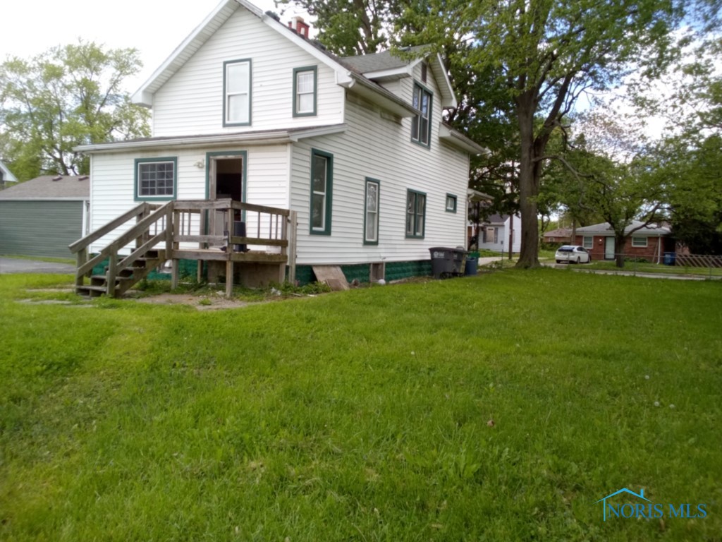 Photo 3 of 9 of 244 Dearborn Avenue house