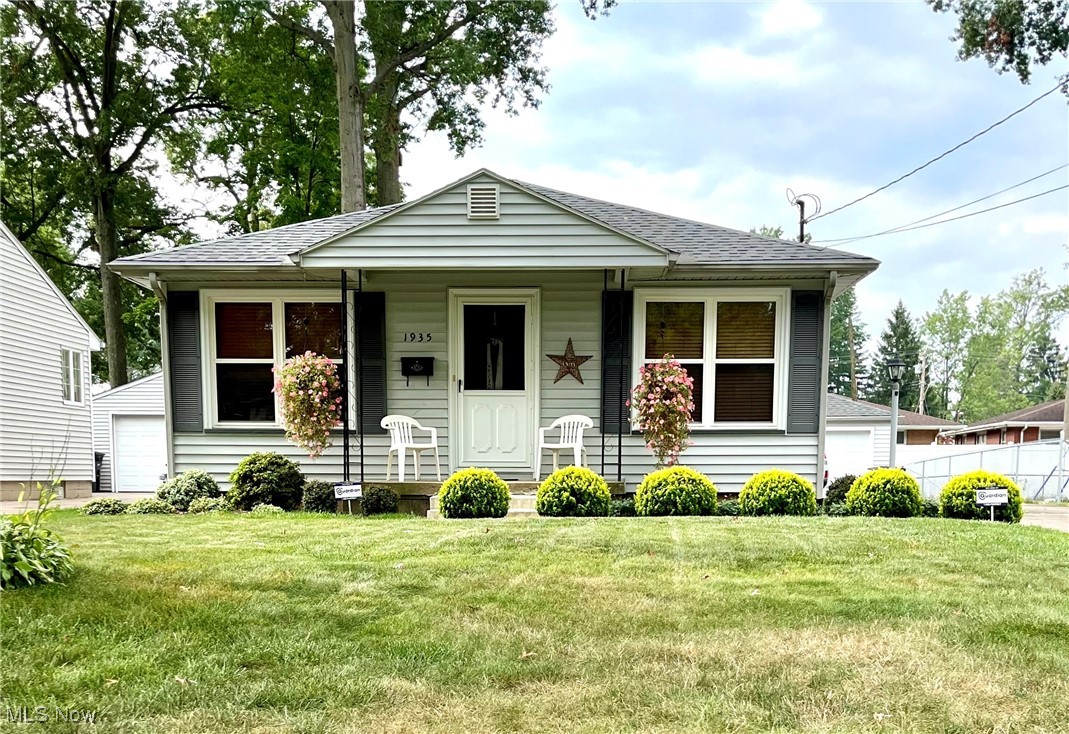 Photo 1 of 19 of 1935 Westwood Drive NW house