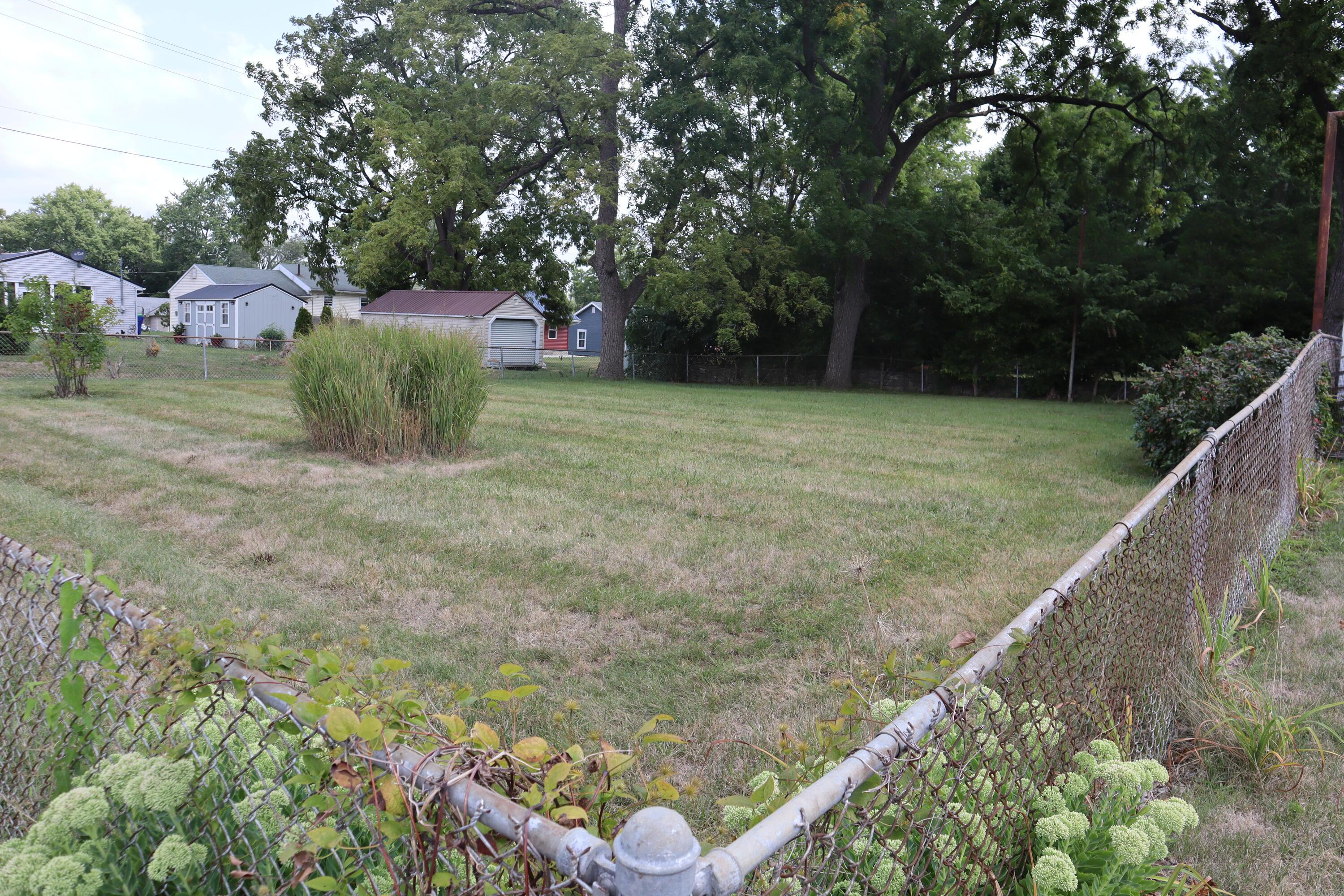 Photo 3 of 20 of 744 Dayton Avenue NW NW house