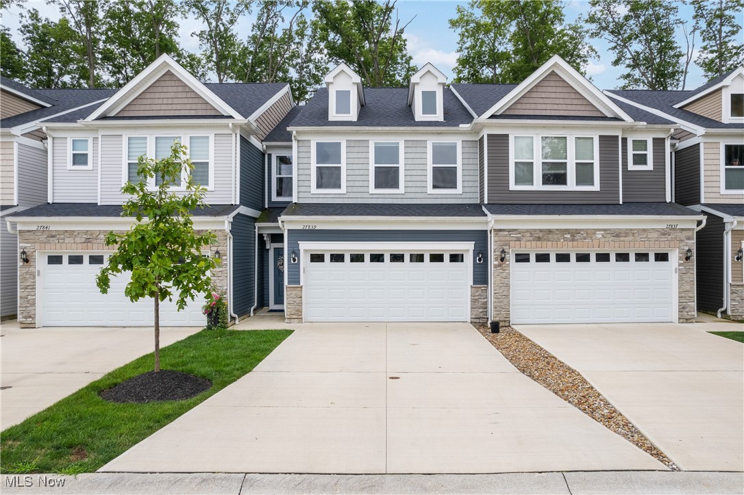 Photo 1 of 30 of 27839 Ironwood Court townhome