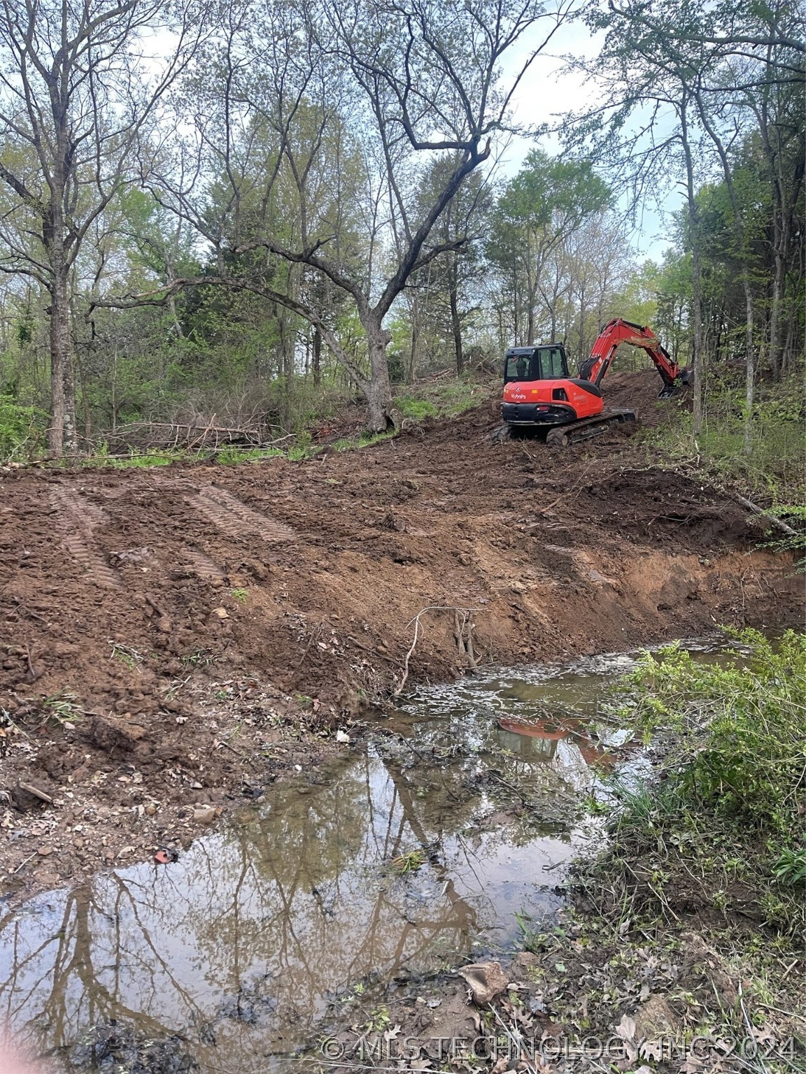 Photo 6 of 8 of County Road 1561 land