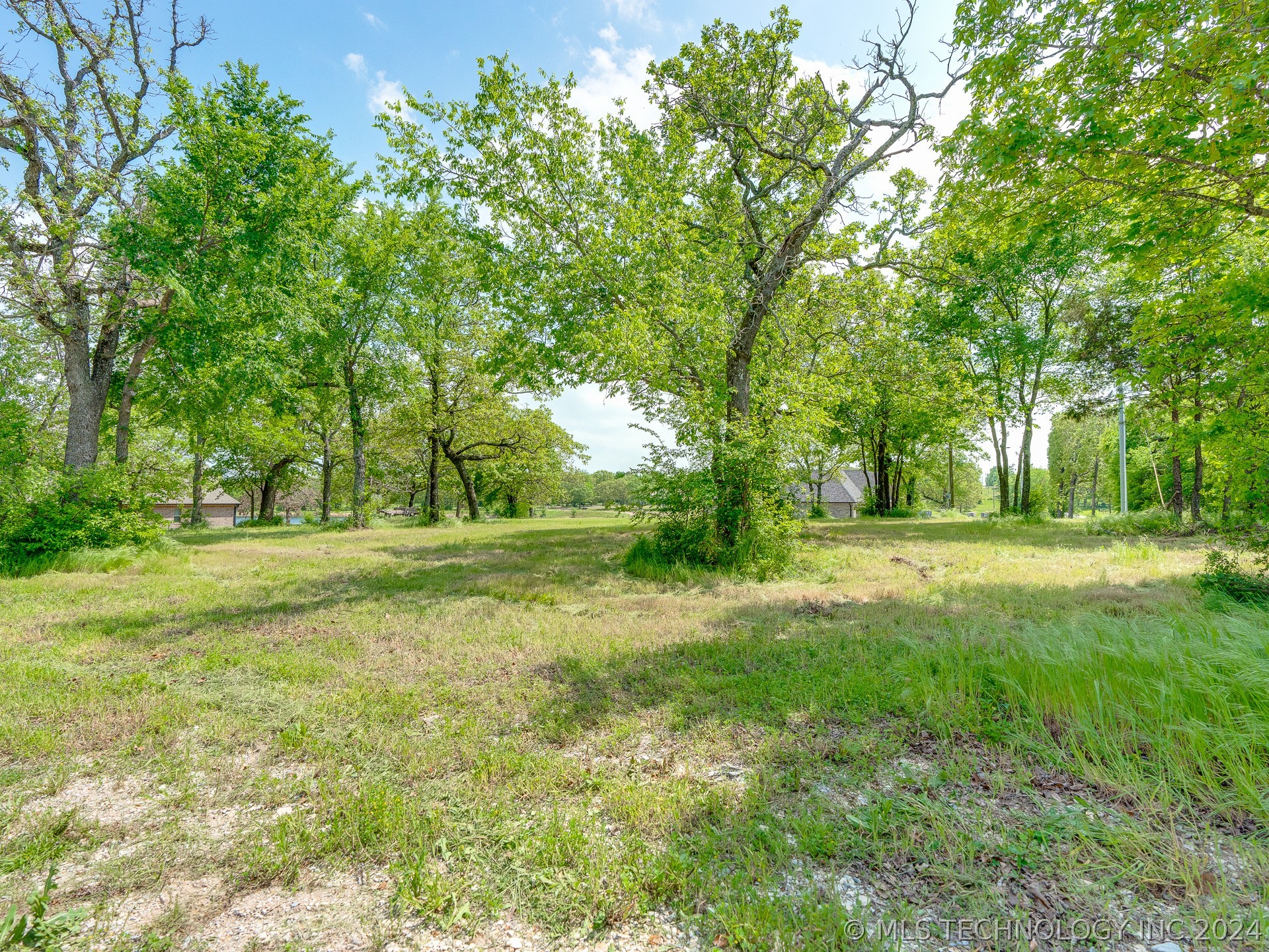 Photo 1 of 5 of County Road 3650 land