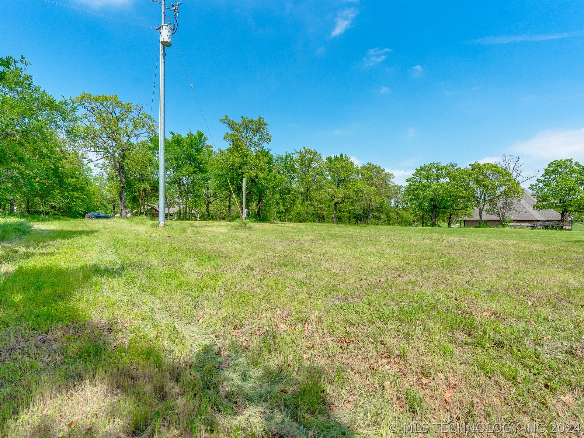 Photo 3 of 5 of County Road 3650 land