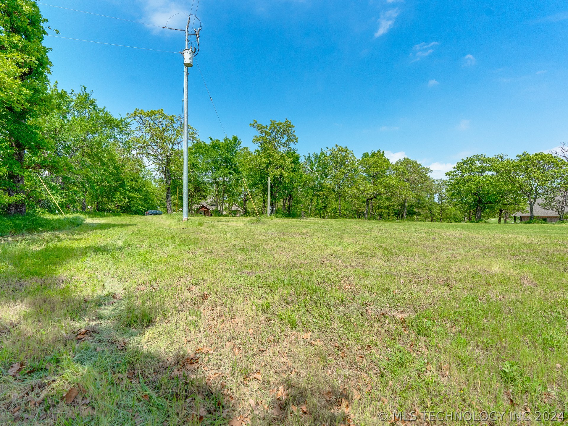 Photo 5 of 5 of County Road 3650 land