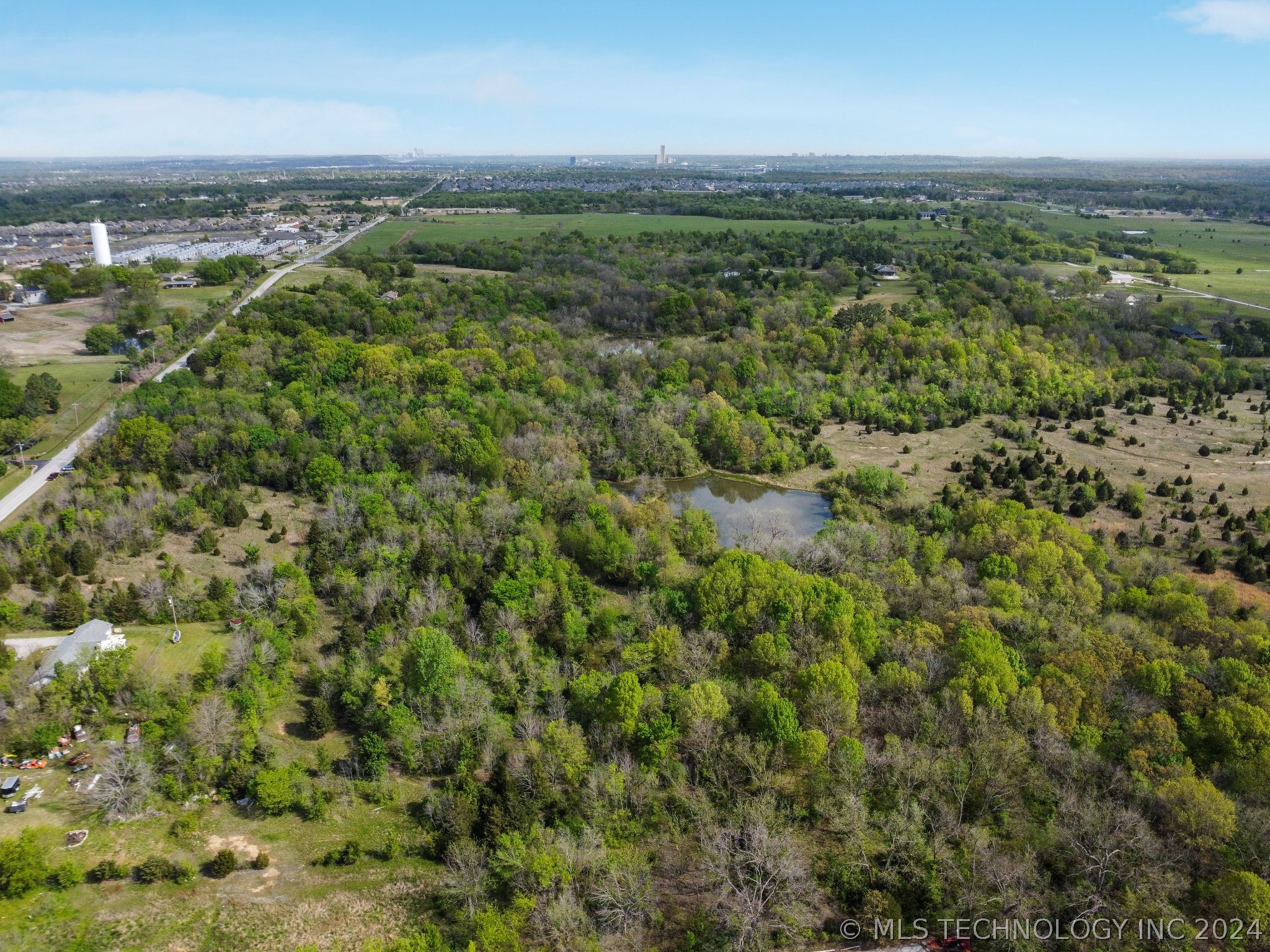 Photo 7 of 14 of S Peoria Avenue land