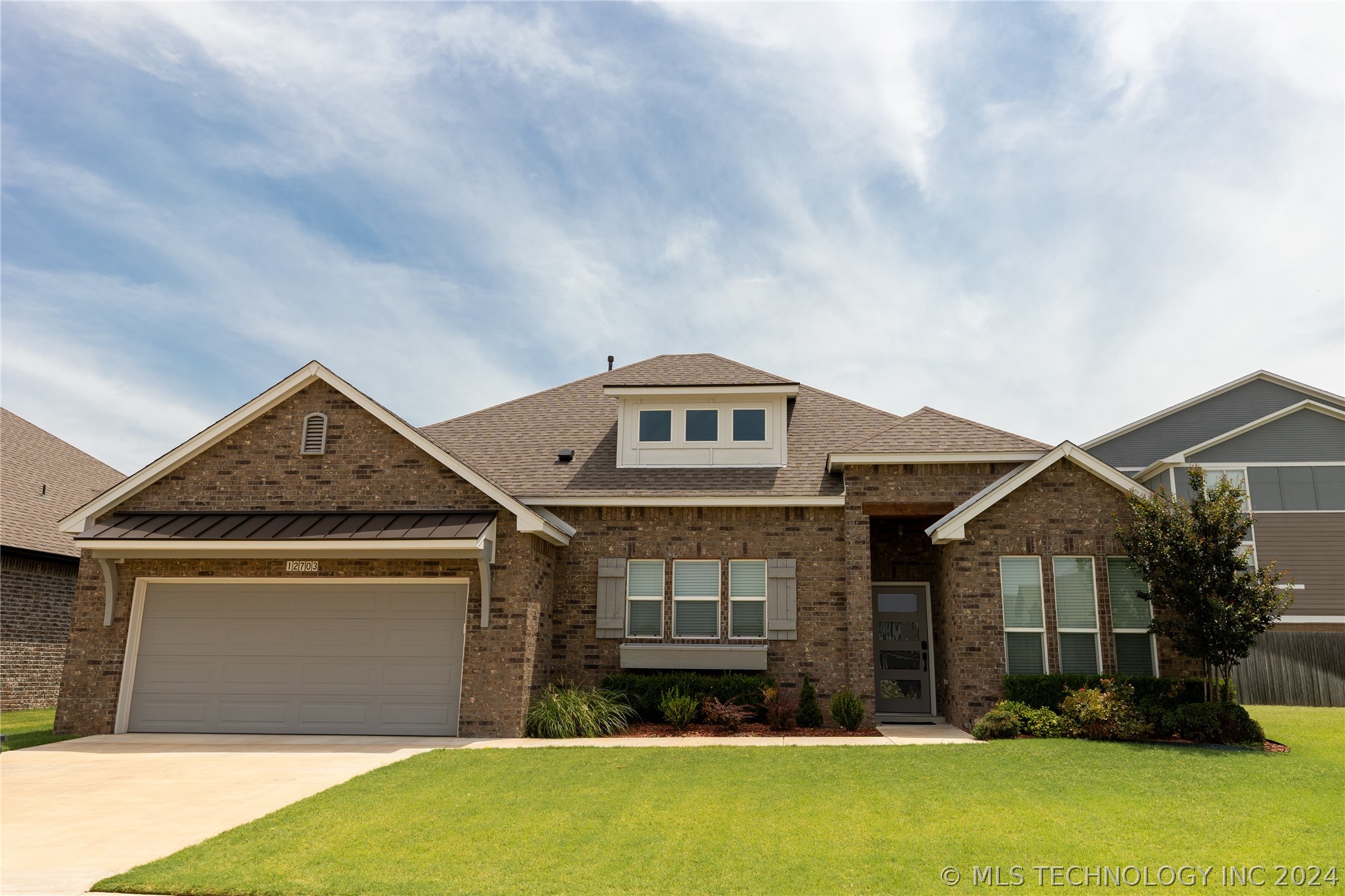 Photo 1 of 44 of 12703 S 75th Avenue E house