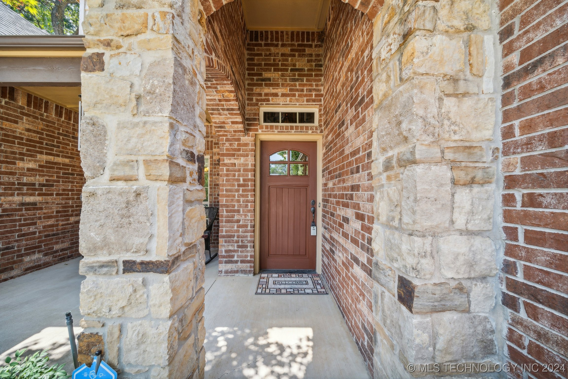 Photo 5 of 40 of 1617 E Little Rock Street house