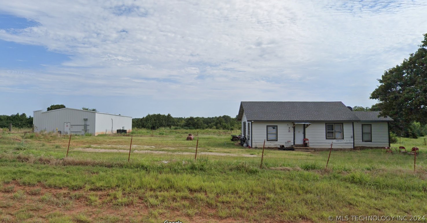 Photo 1 of 4 of 39662 State Highway 59 Road house