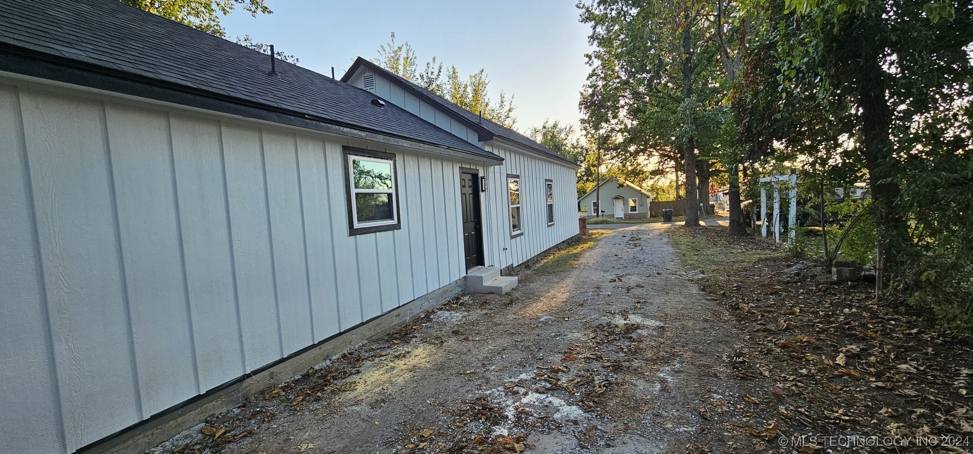 Photo 1 of 23 of 548 S MARYLAND Avenue house