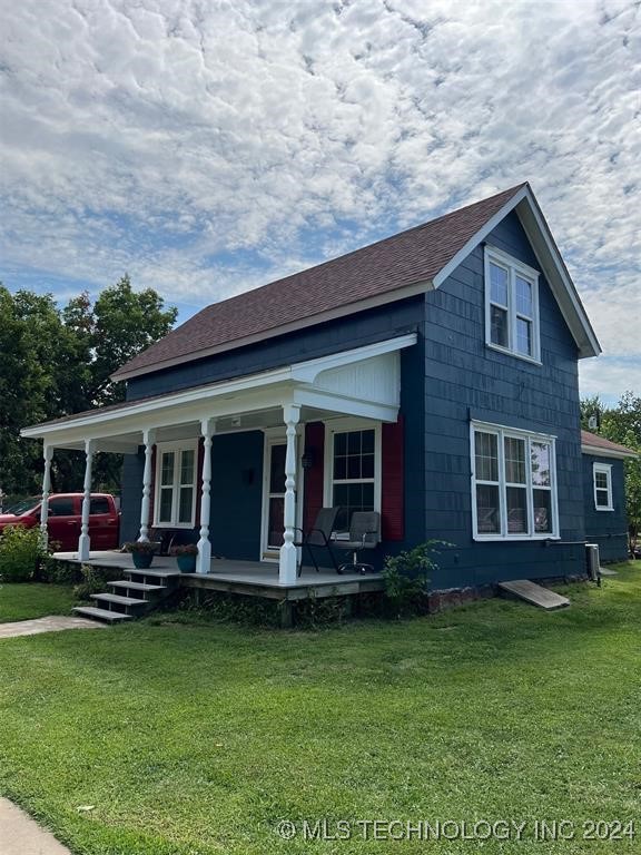 Photo 19 of 23 of 509 S Cleveland Avenue house