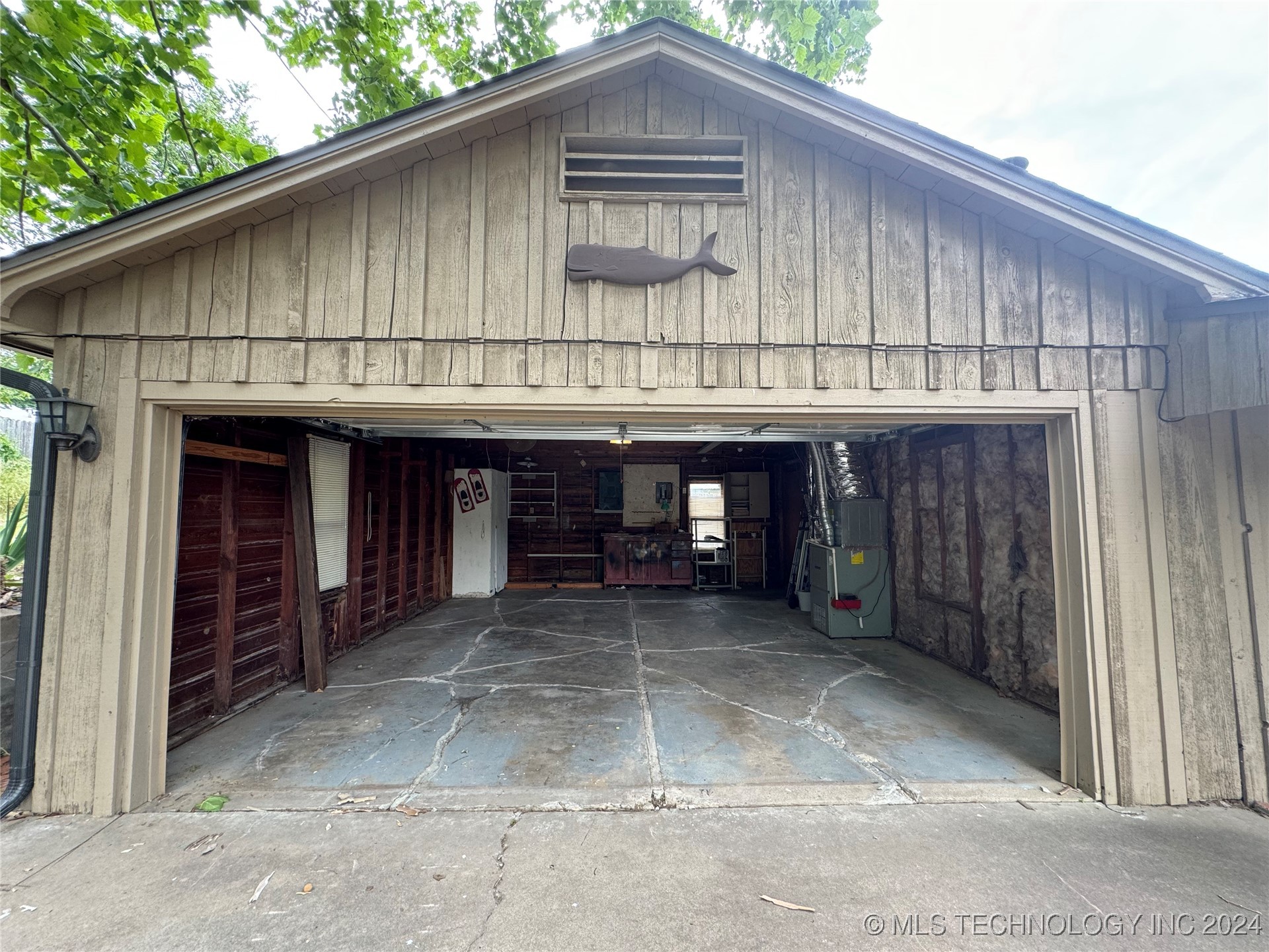 Photo 40 of 50 of 425 S Bristow Avenue house