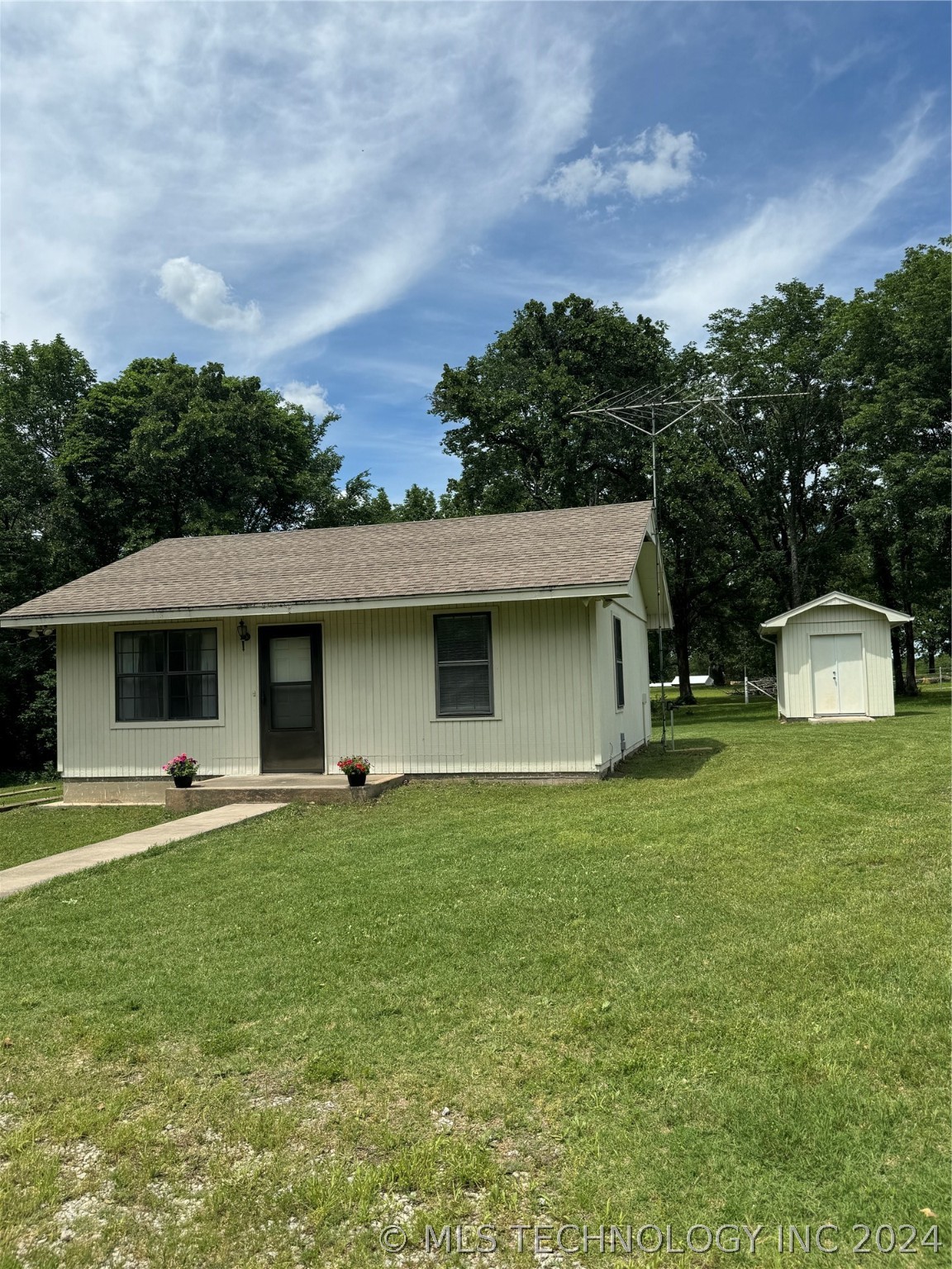 Photo 2 of 16 of 21000 Blackjack Trail house