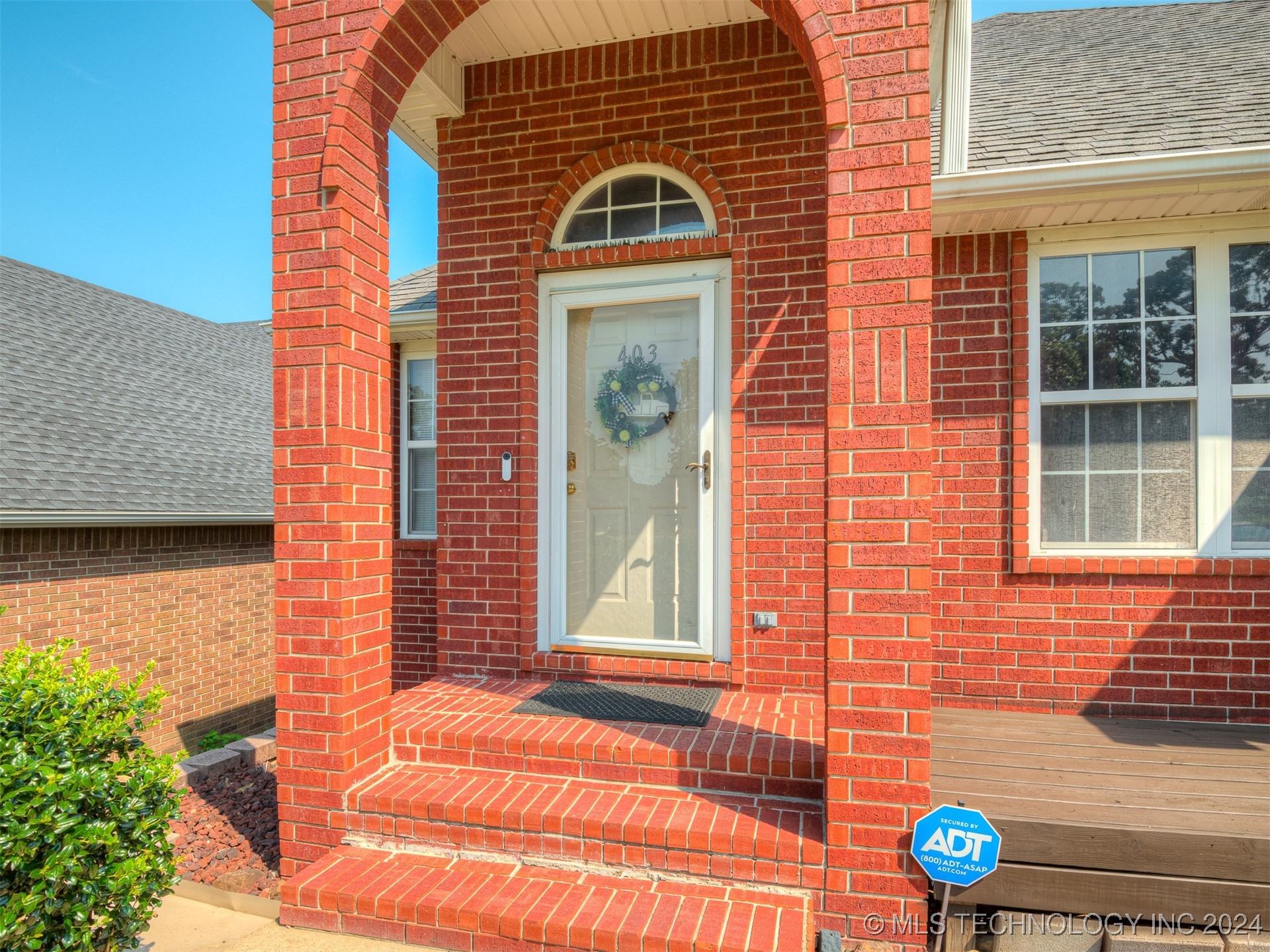 Photo 4 of 45 of 403 Oklahoma Avenue house