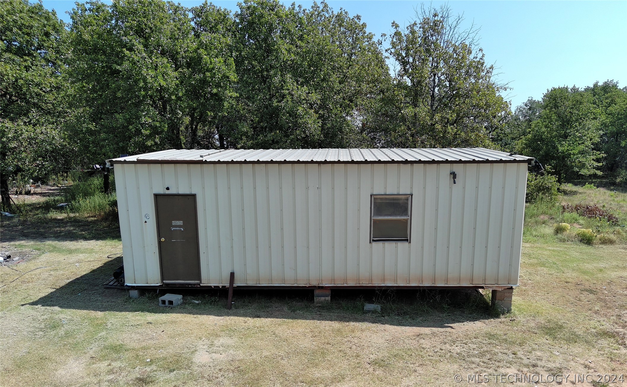 Photo 15 of 26 of 105506 S 3480 mobile home