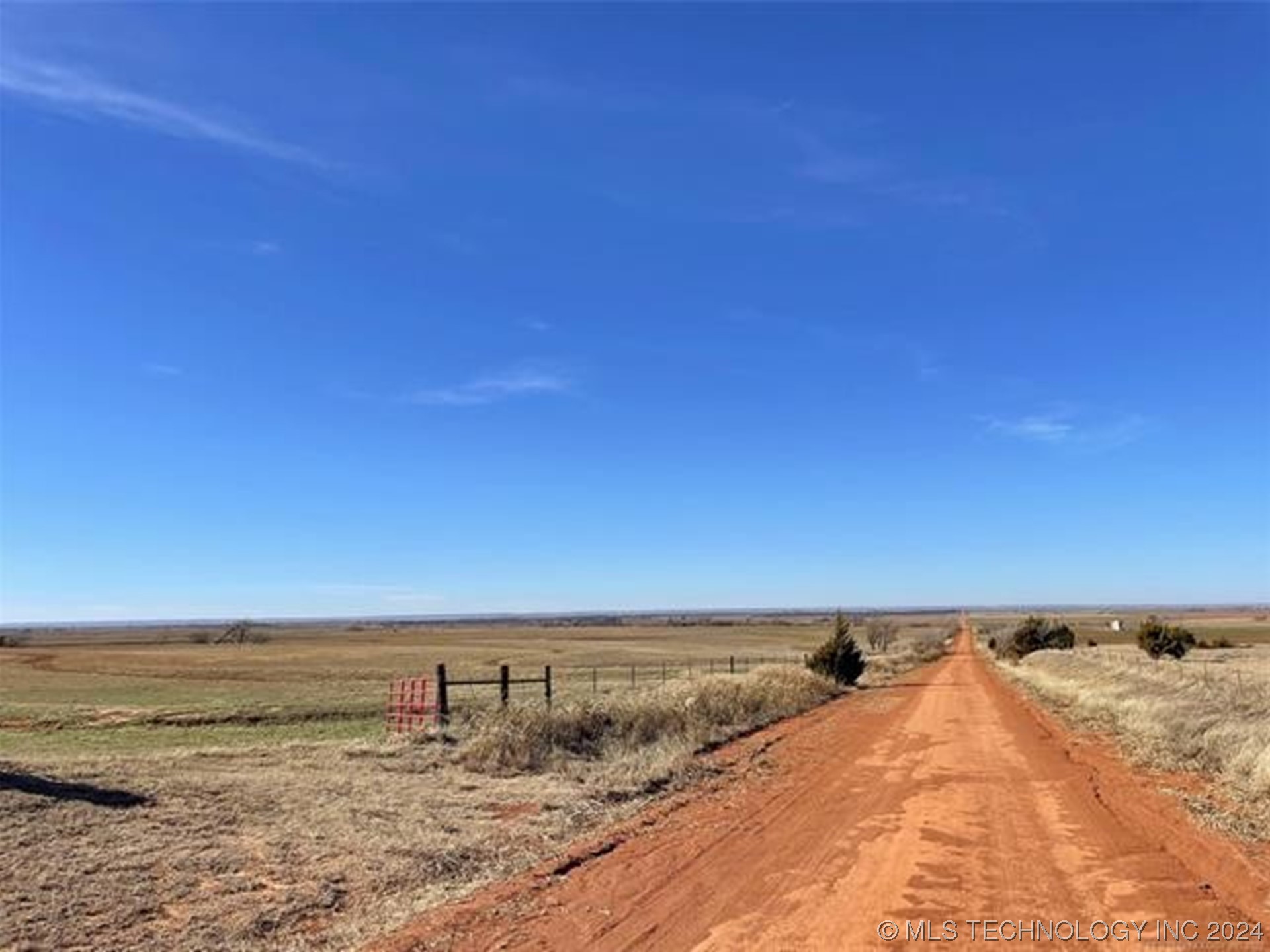 Photo 6 of 49 of 154 E 650 Road land