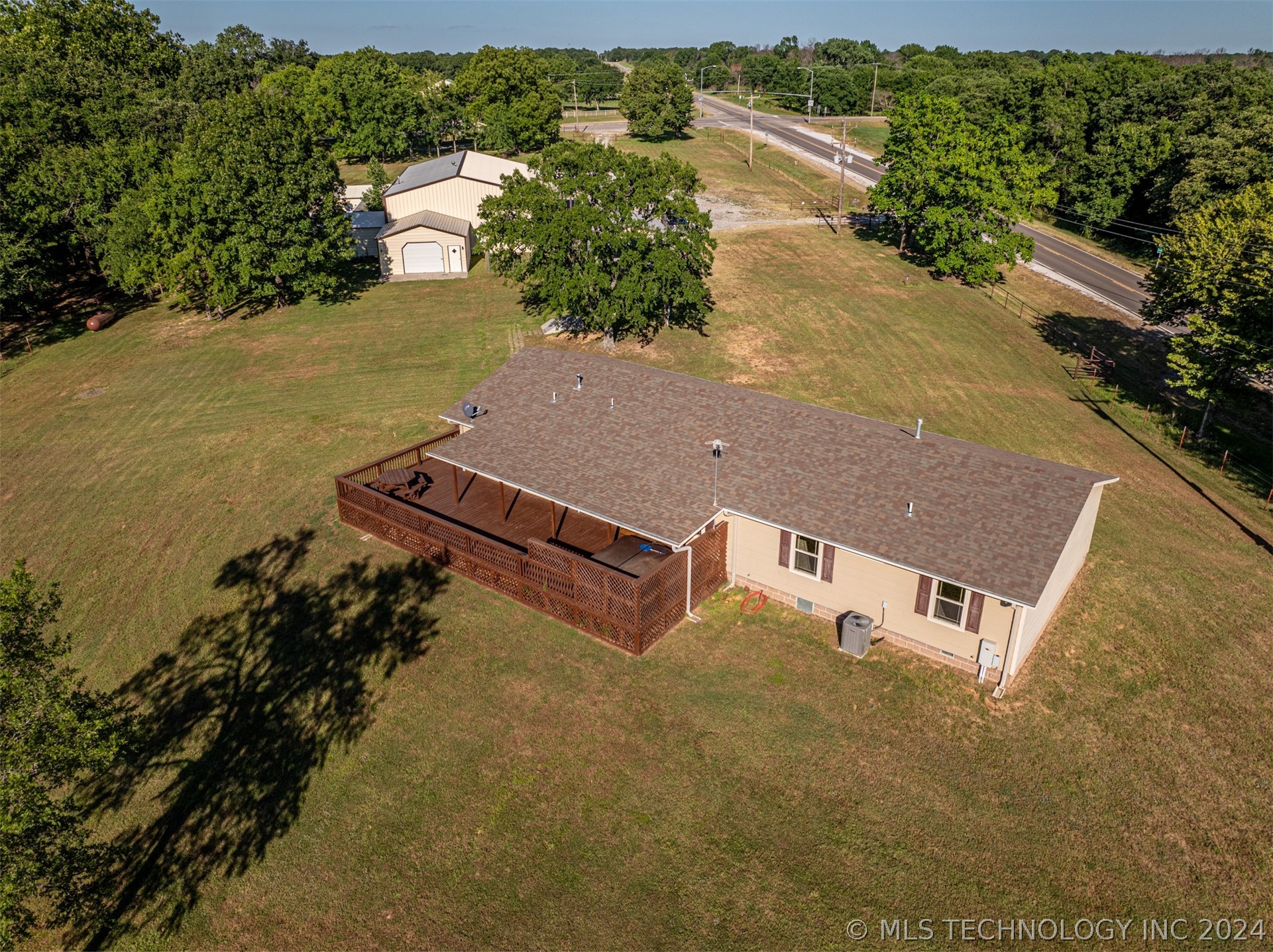 Photo 4 of 68 of 372026 Highway 56 house